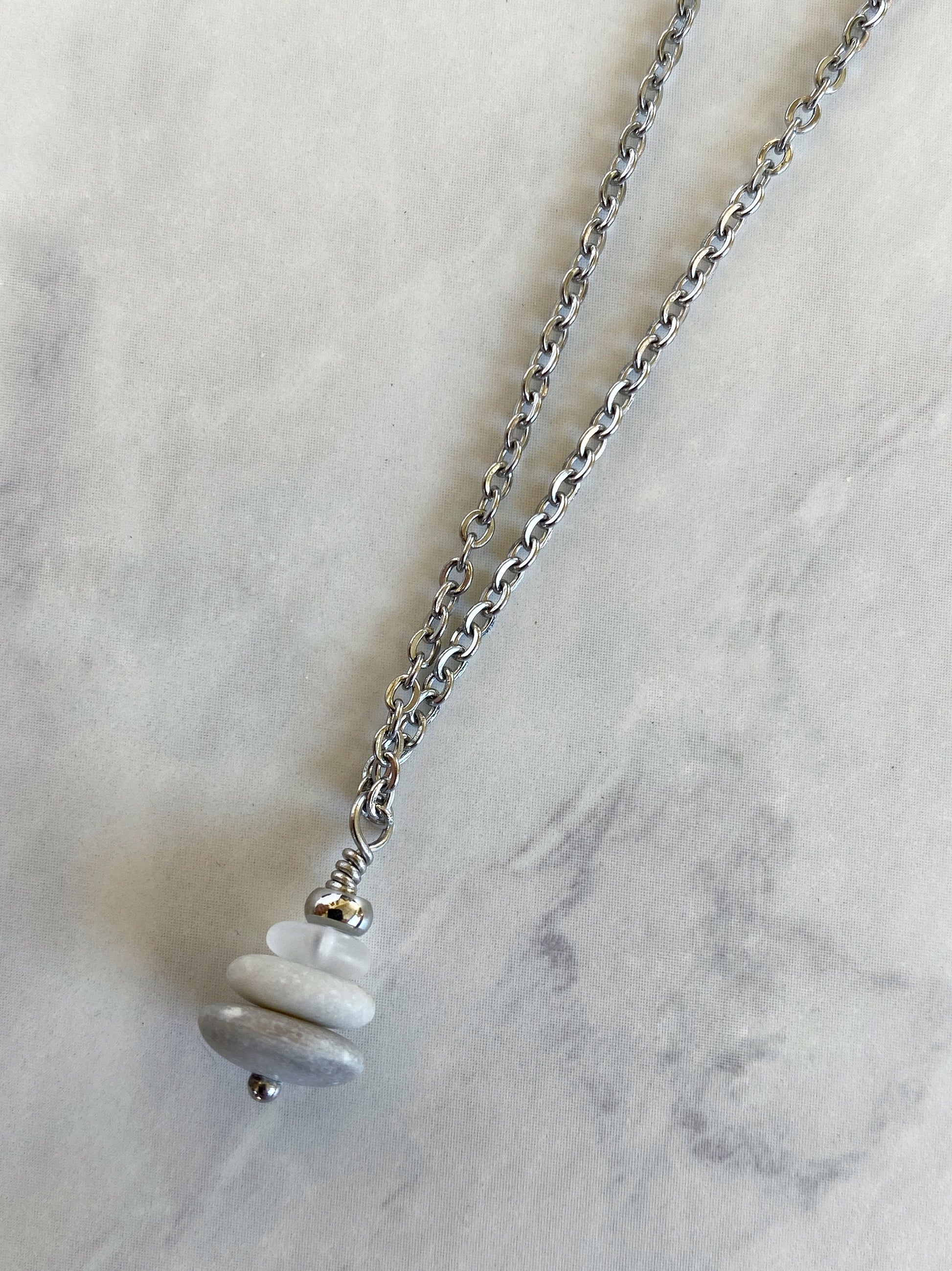 3 Stone Clear Glass Flat Cairn Necklace - Clear Glass Pebble Necklace - Stainless Steel Beach Stone Necklace - Stacked Rock Necklace