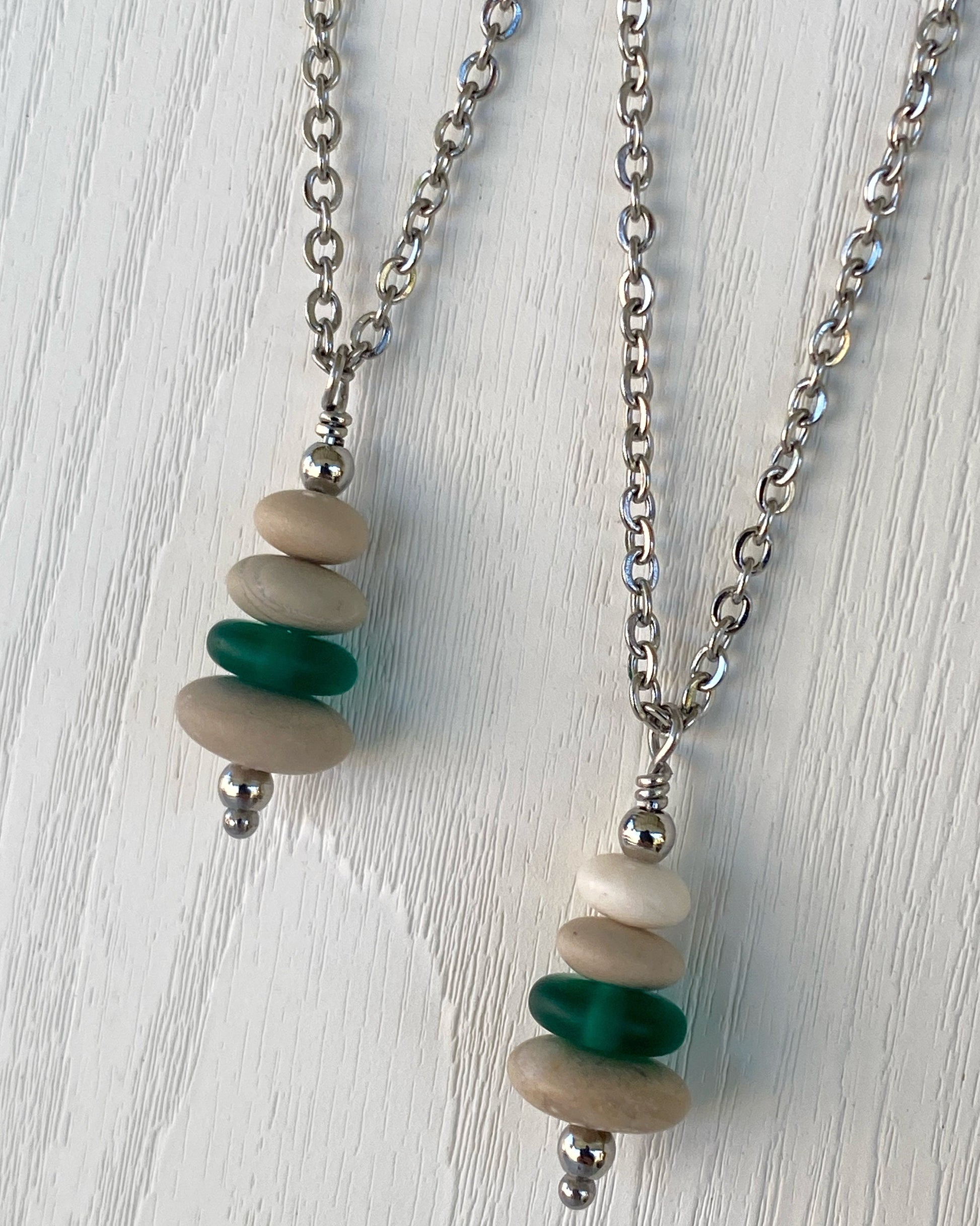 4 Stone Beige & Green Flat Pebble Cairn Necklace - Green Glass Pebble Necklace - Stainless Steel Beach Stone Necklace -Stacked Rock Necklace
