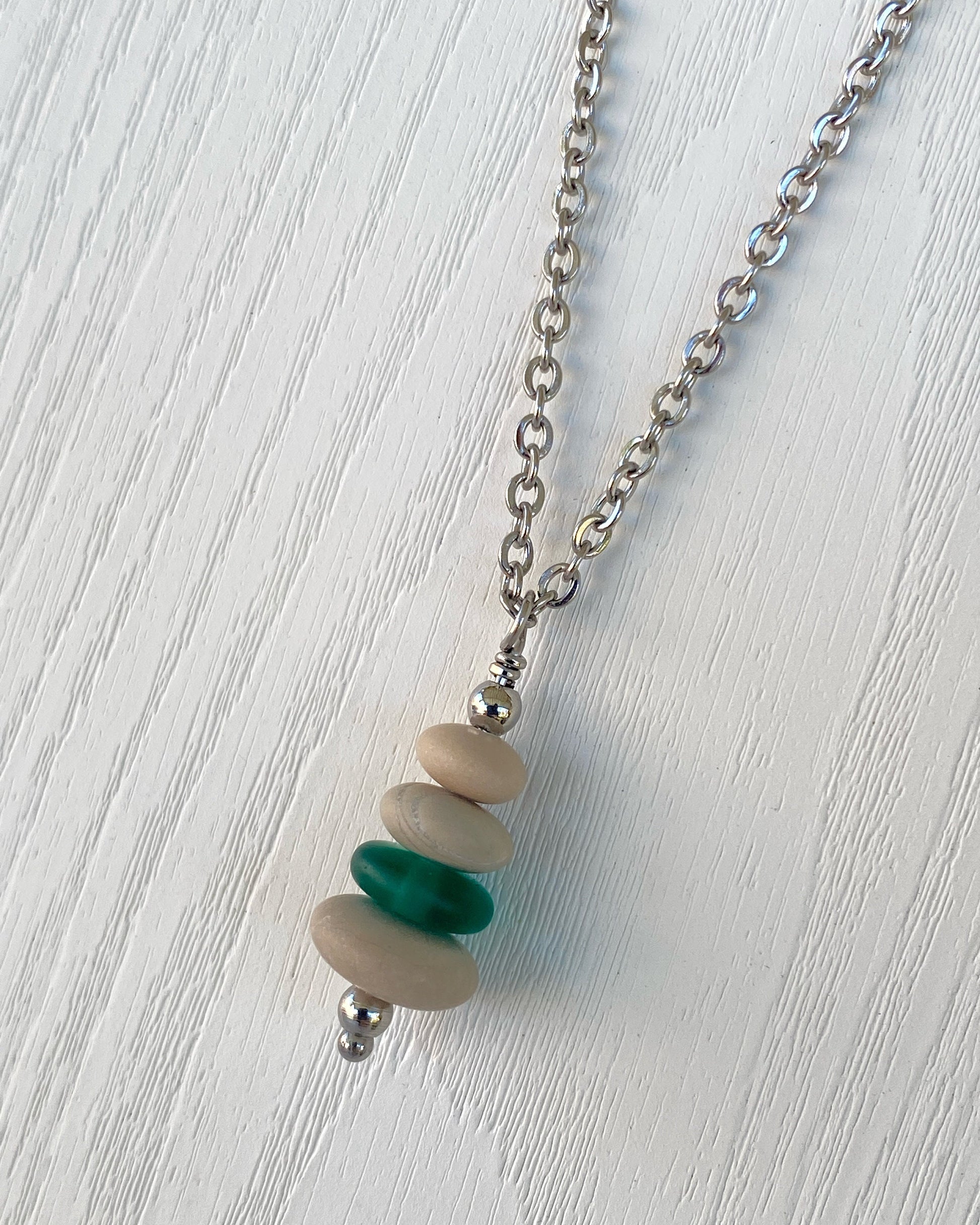 4 Stone Beige & Green Flat Pebble Cairn Necklace - Green Glass Pebble Necklace - Stainless Steel Beach Stone Necklace -Stacked Rock Necklace