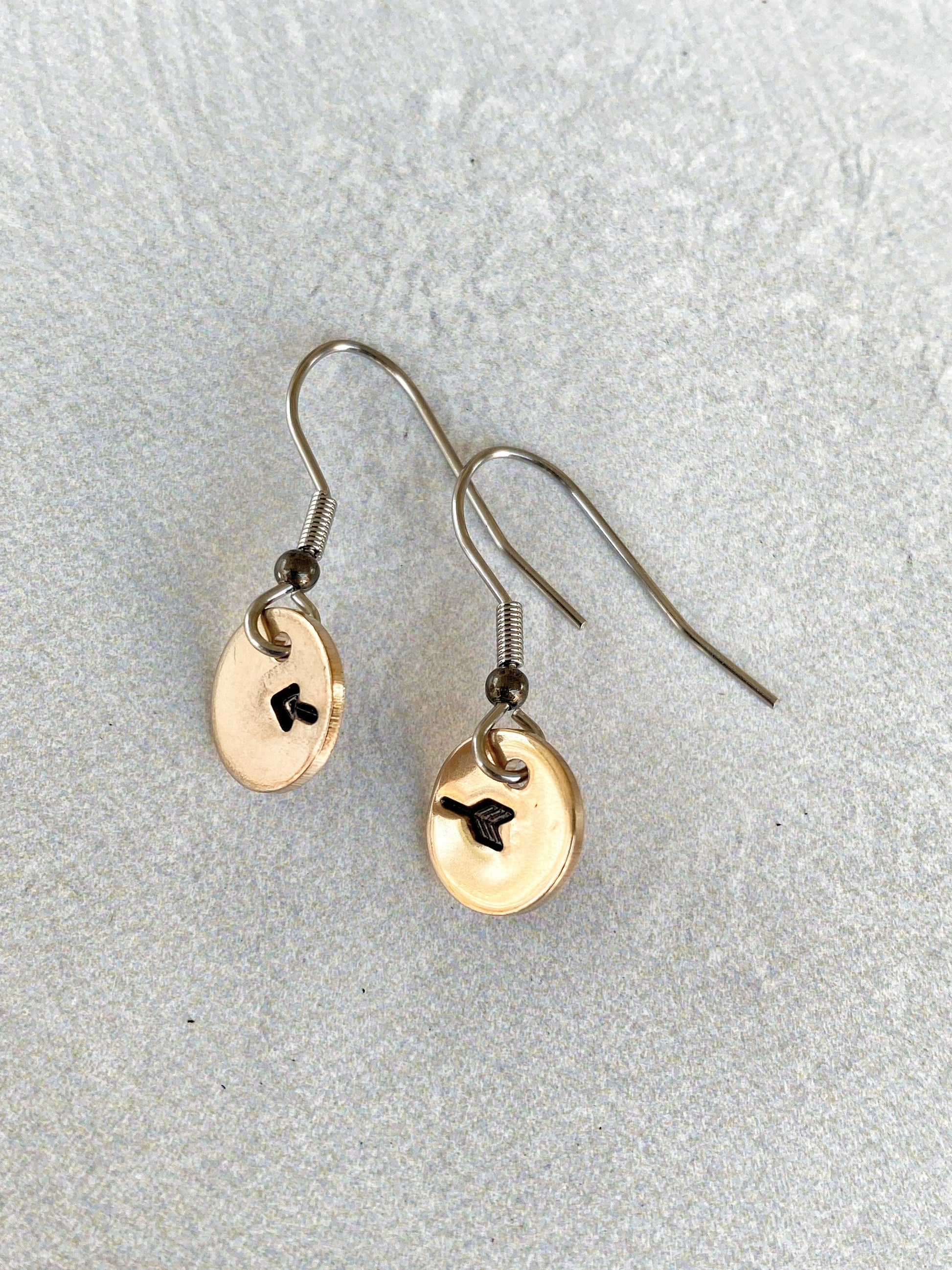 Ellie B's Creations - Round Bronze Split Arrow Earrings - Minimalist Archery Earrings - Hand Stamped Dainty Dangle Earrings